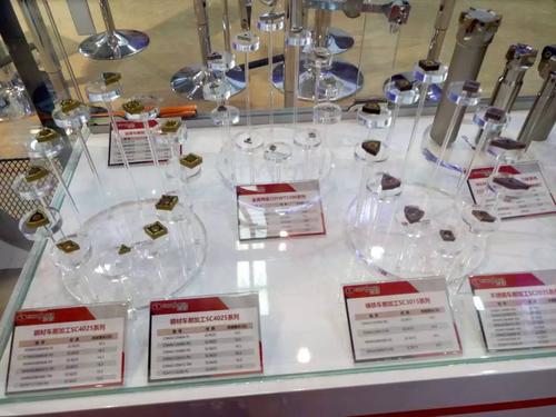 萬種商品展區(qū)刀具刃具,量具量儀,勞保安防,五金工具,工裝夾具,車間